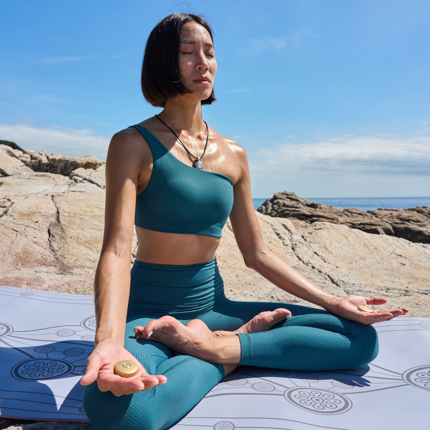 Beyond Medal ビヨンド メダル Lv. 999|Master Frequency