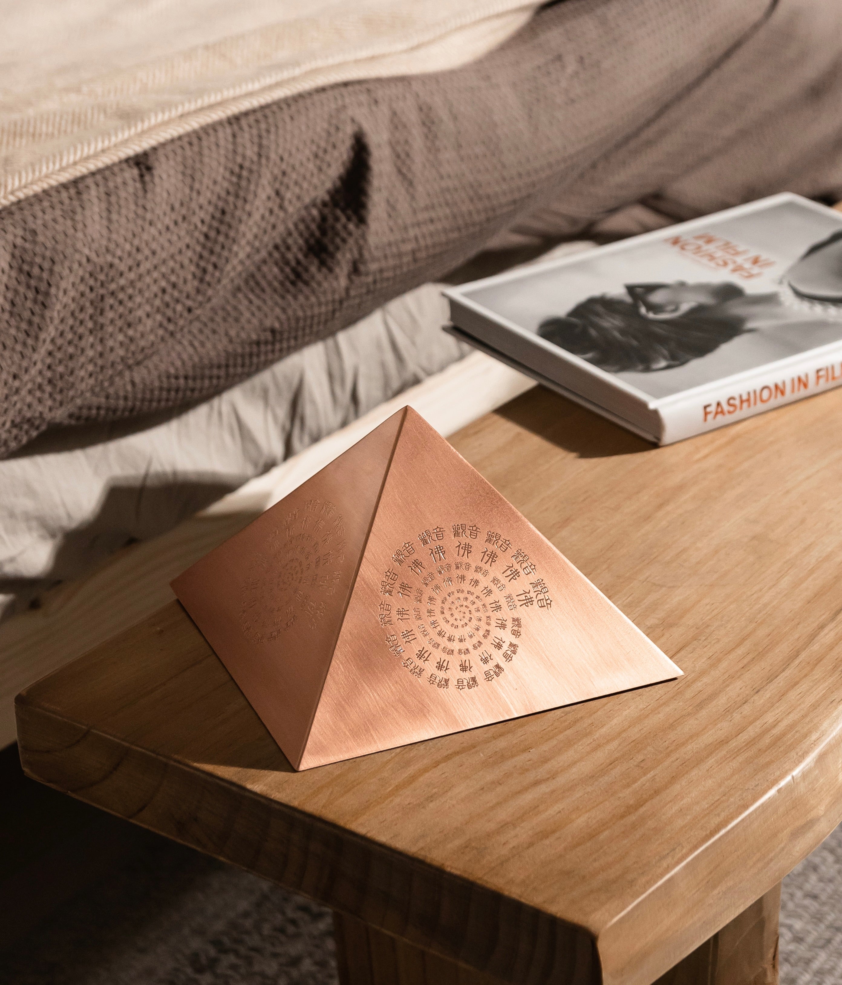 Torsion Bronze Pyramid トーション ブロンズ ピラミッド